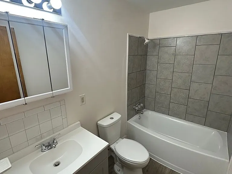 3505 Elm St — Photo 9