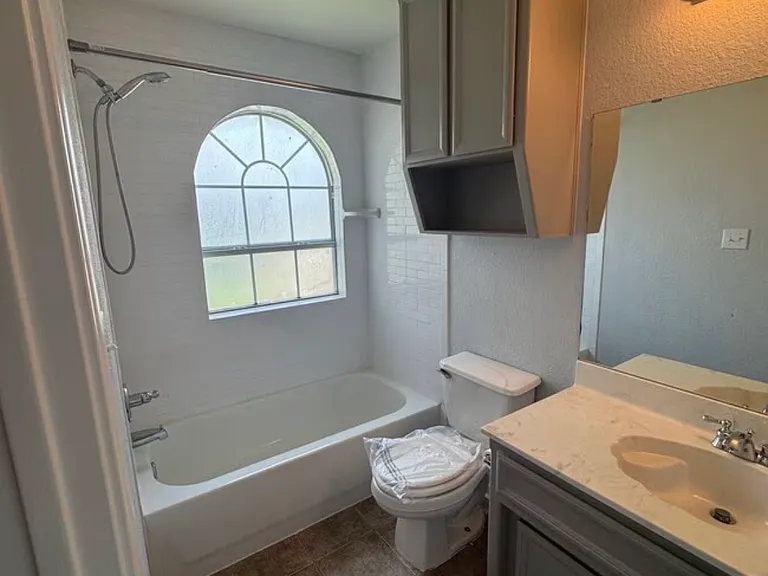 4301 Capri Dr — Photo 35