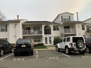 84 Crestview Ln #2021, Mount Arlington, NJ 07856