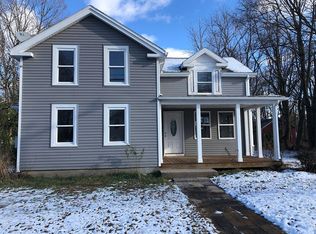 48 N Maple St, Enfield, CT 06082