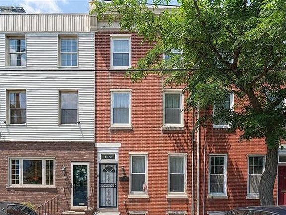2nd image of 1112 E Moyamensing Ave