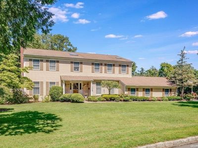 55 North Drive, Manhasset, NY, 11030