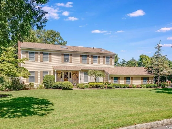 55 North Drive, Manhasset, NY 11030