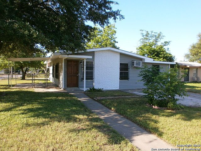1st image of 4252 Silver Lake Dr