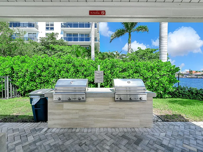 6279 Bay Club Dr #3 — Photo 39