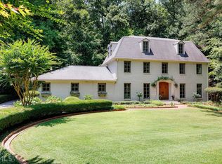 521 Hollydale Ct NW, Atlanta, GA 30342