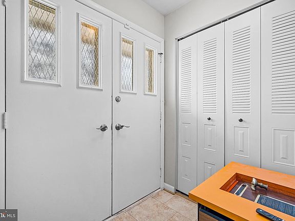 3rd image of 7105 Ora Glen Ct