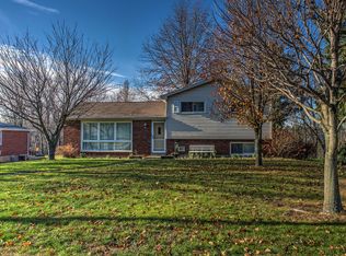 9541 Saratoga Dr, Pittsburgh, PA