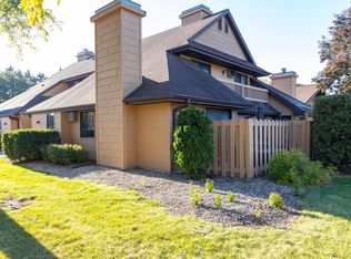 1377 W 18th Ave, Oshkosh, WI 54902