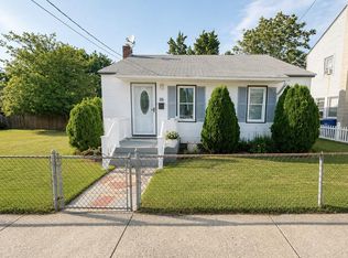 22 W Oak St, Millville, NJ 08332