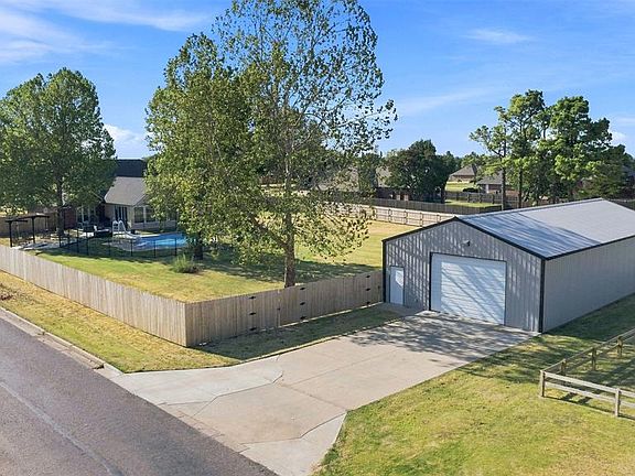 5th image of 2020 Kyle Dr
