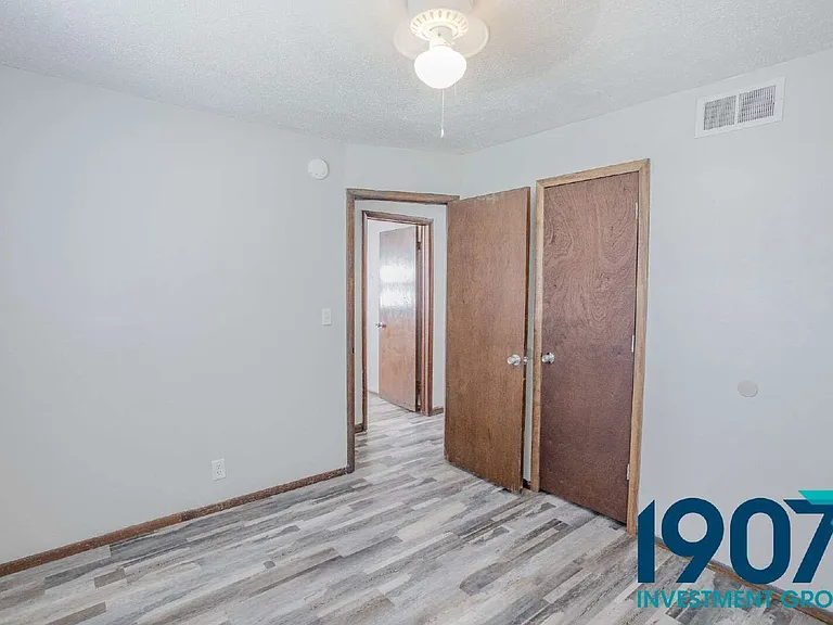 608 N Janeway Ave — Photo 17