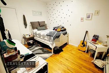 Rented by ZealEstate Group Inc