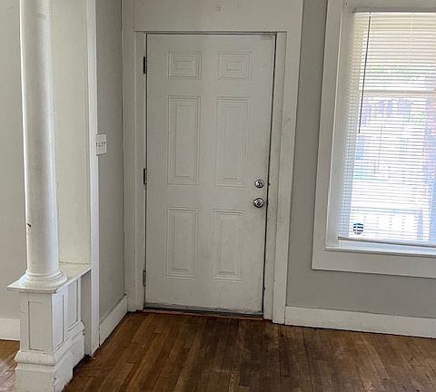 3rd image of 332 Chittenden Ave
