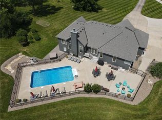 19011 E 192nd Ter, Pleasant Hill, MO 64080