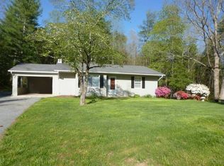 144 Locust Grove Rd, Hendersonville, NC 28792