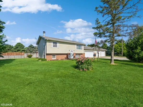 502 S 400 W, Valparaiso, IN 46385