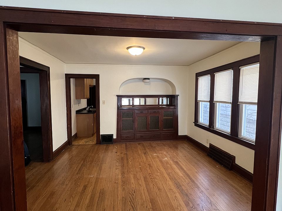 1st image of 3812 W Mount Vernon Ave #3812