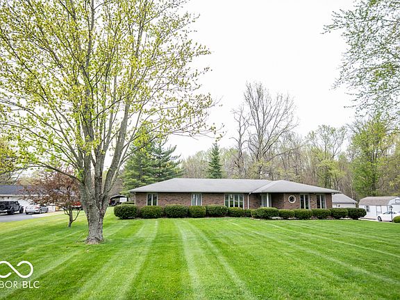 3rd image of 2290 W County Road 300 N