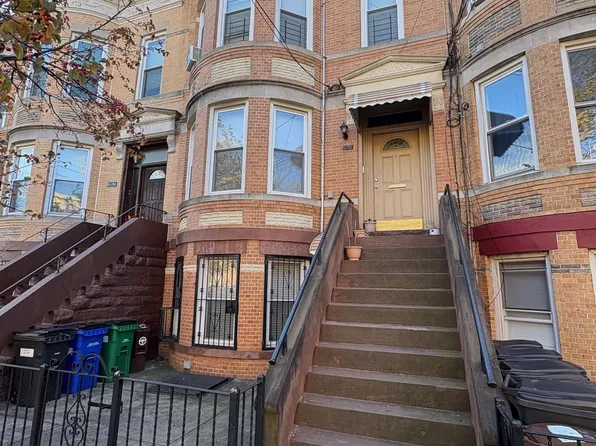 6092 69th Avenue, Ridgewood, NY 11385