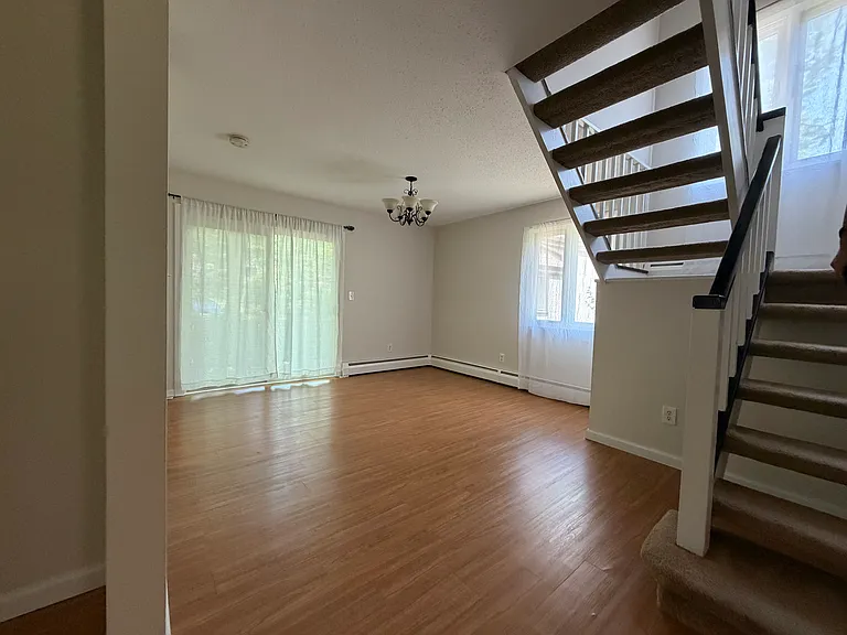 7 Staunton Ct #G — Photo 10