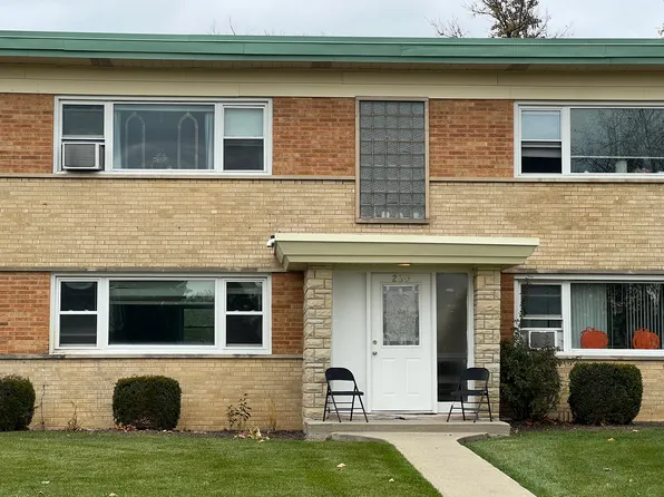 230 W Johnson St APT 1E, Palatine, IL 60067