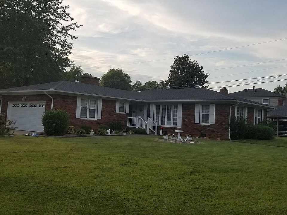 1st image of 1719 Dundee Dr
