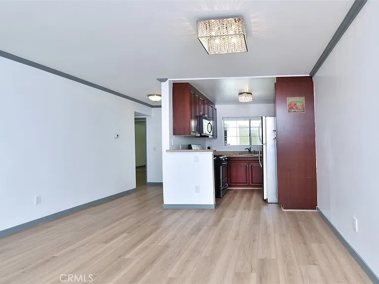 21500 Burbank Blvd #112 — Photo 18