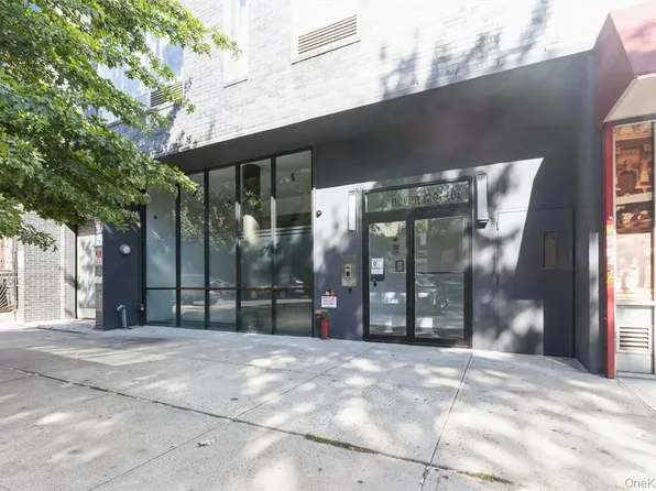 111 Monroe Street image 23 of 27