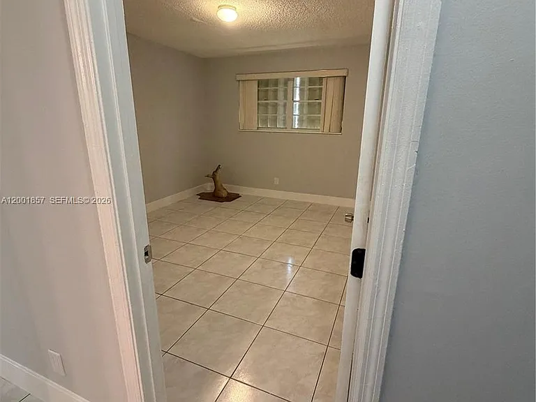 6316 Lincoln St #6316 — Photo 9