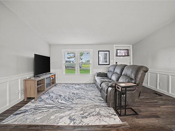 4th image of 125 Silver Shadow Ln