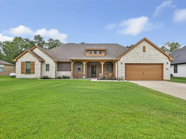 229 Road 66111, Dayton, TX 77535