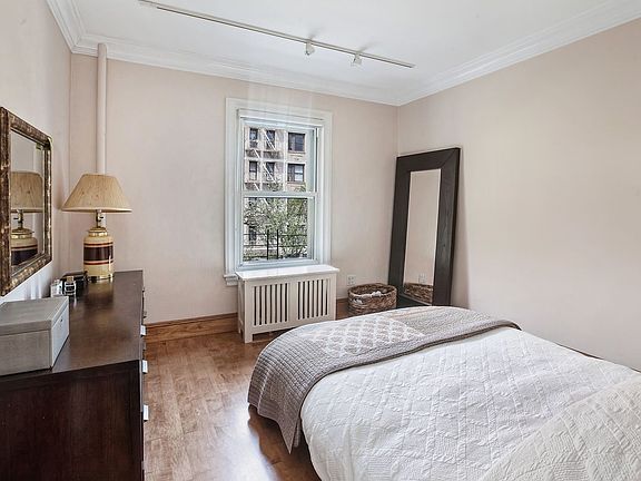 3rd image of 442 Hudson St #3C