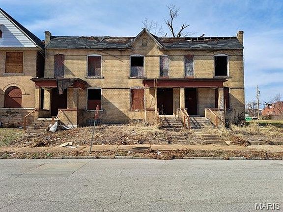 2nd image of 1131 Walton Ave