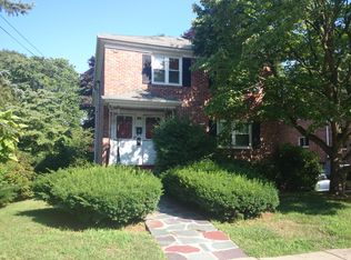 15 Spinney St, West Roxbury, MA 02132