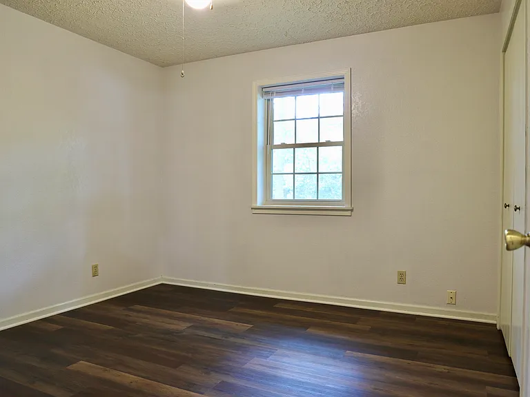 16280 Hardwood Ln — Photo 15