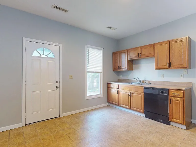 2053 W 95th St — Photo 30