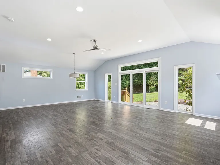 5223 Yorktown Blvd — Photo 26