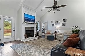 3rd image of 1423 Wildlife Way