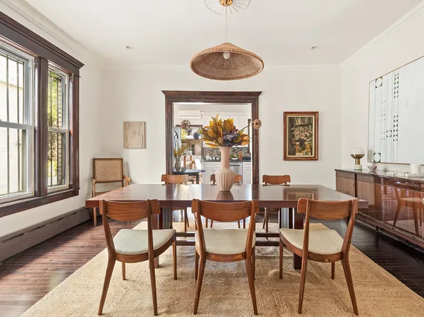 20 Stephens Court image 5 of 15