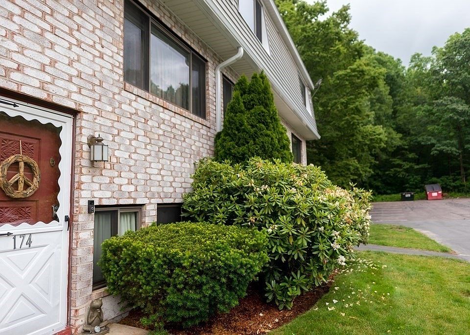 1st image of 174 Farrwood Dr