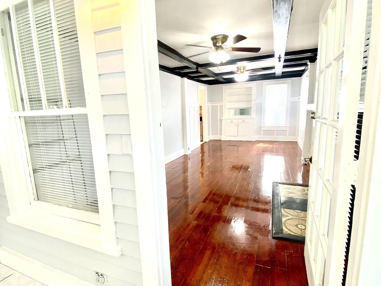 4 bed, 1200 sqft, $3,299 — Photo 4