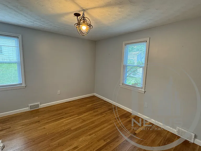 33 Northgate Rd — Photo 19