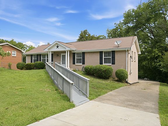2nd image of 2614 Edge O Lake Dr