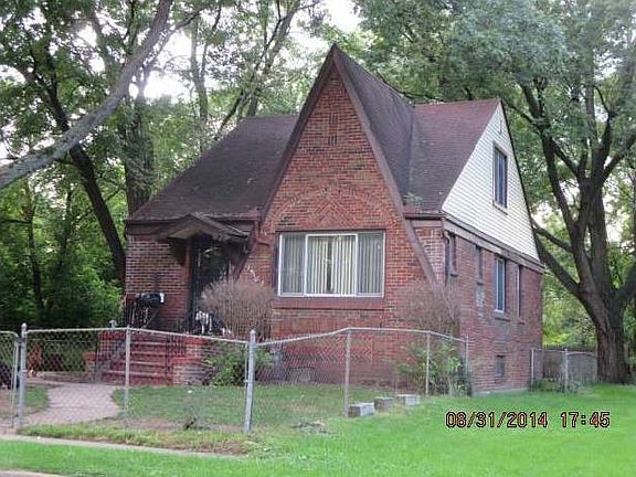 4th image of 15103 Kentfield St
