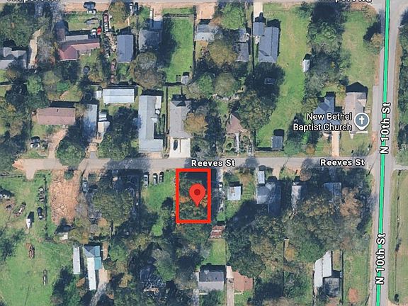 2nd image of 914 Reeves St