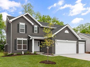 7406 Shadow Point Dr, Oakville, MO 63129