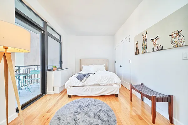 Rented by Living New York | media 8