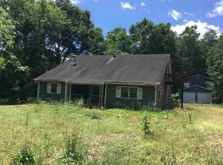 131 Cedar Ave, Wellford, SC 29385