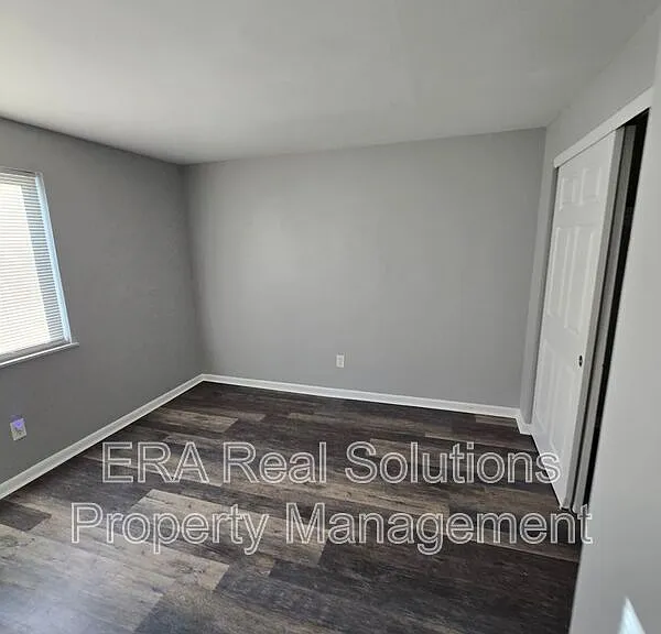 4651 Hilton Ave #B — Photo 6